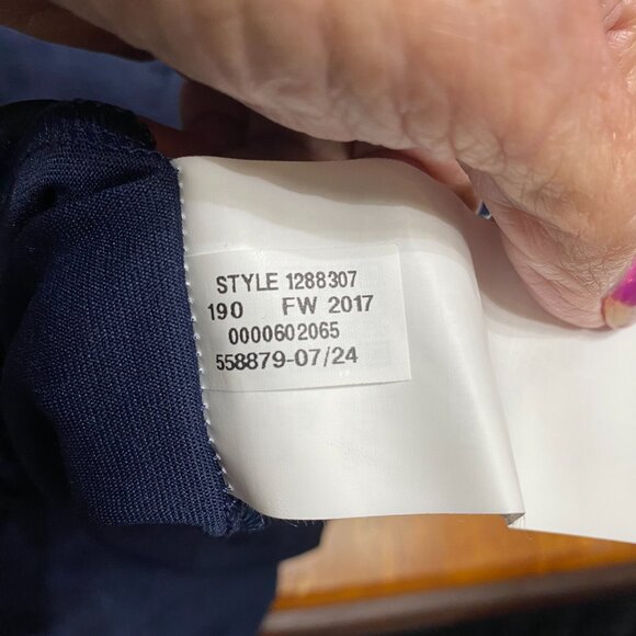 NWT L Under Armour New England Patriots Shirt - Picture 11 of 11